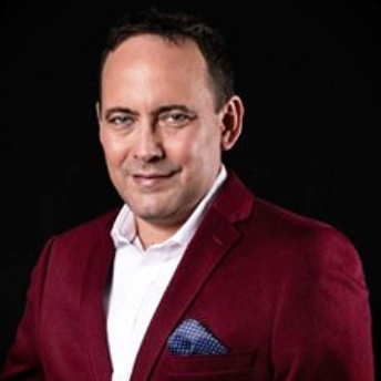 Dr. Maikel Yelandi Leyva Vázquez